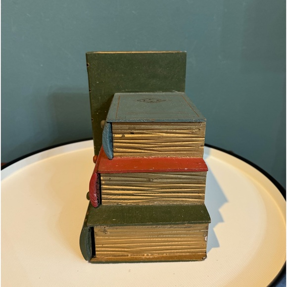 Wooden Painted Bookend With 3 Built In Drawers, In Excellent Condition - Picture 5 of 8